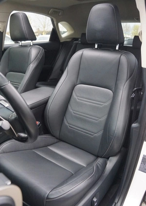 Lexus NX cena 113900 przebieg: 121500, rok produkcji 2016 z Kamień Pomorski małe 121